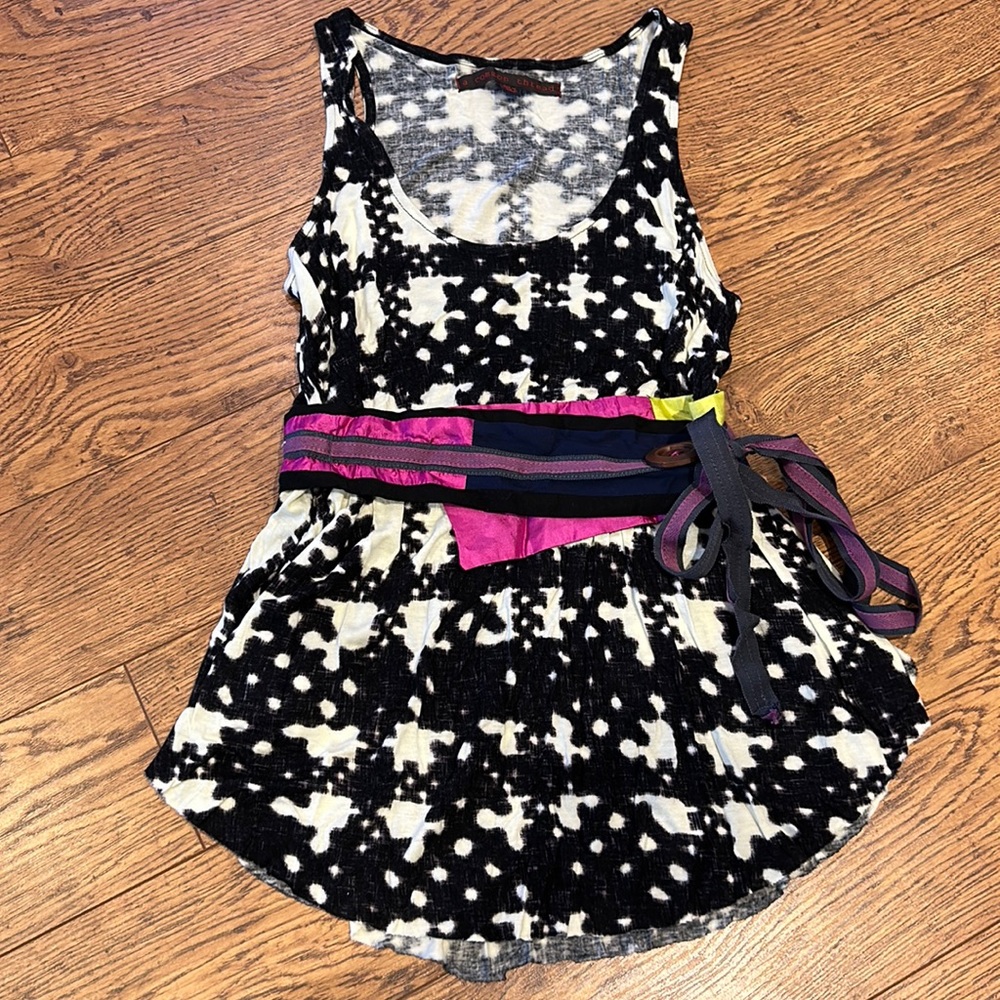Artistic tank - Anthropologie- medium